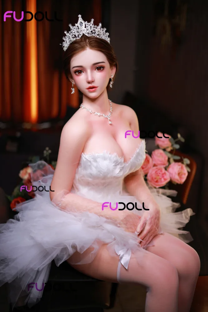 163cm/5ft4 D-cup Silicone Sex Doll – Bailing view 1
