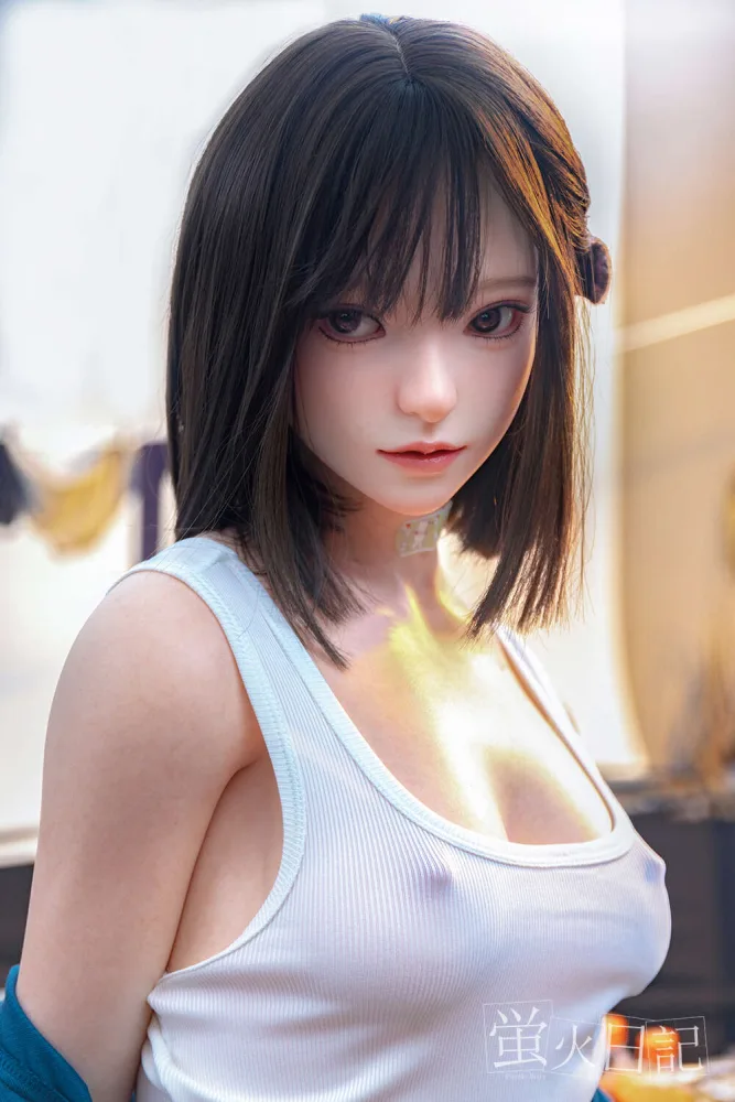 151cm/4ft11 A-cup Silicone Sex Doll – Nanako view 3