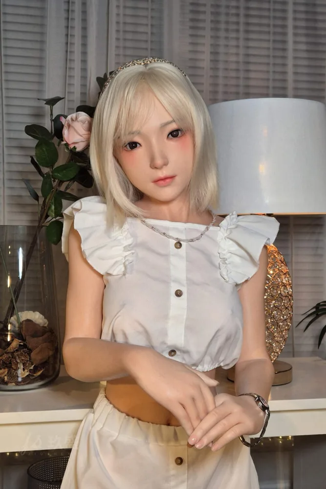 148cm/4ft10 B-cup Silicone Sex Doll – Sora view 1