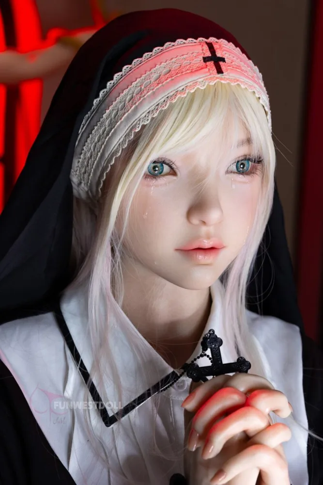 159cm/5ft3 A-cup Silicone Sex Doll – Giselle (Real Skin Texture Version) view 6