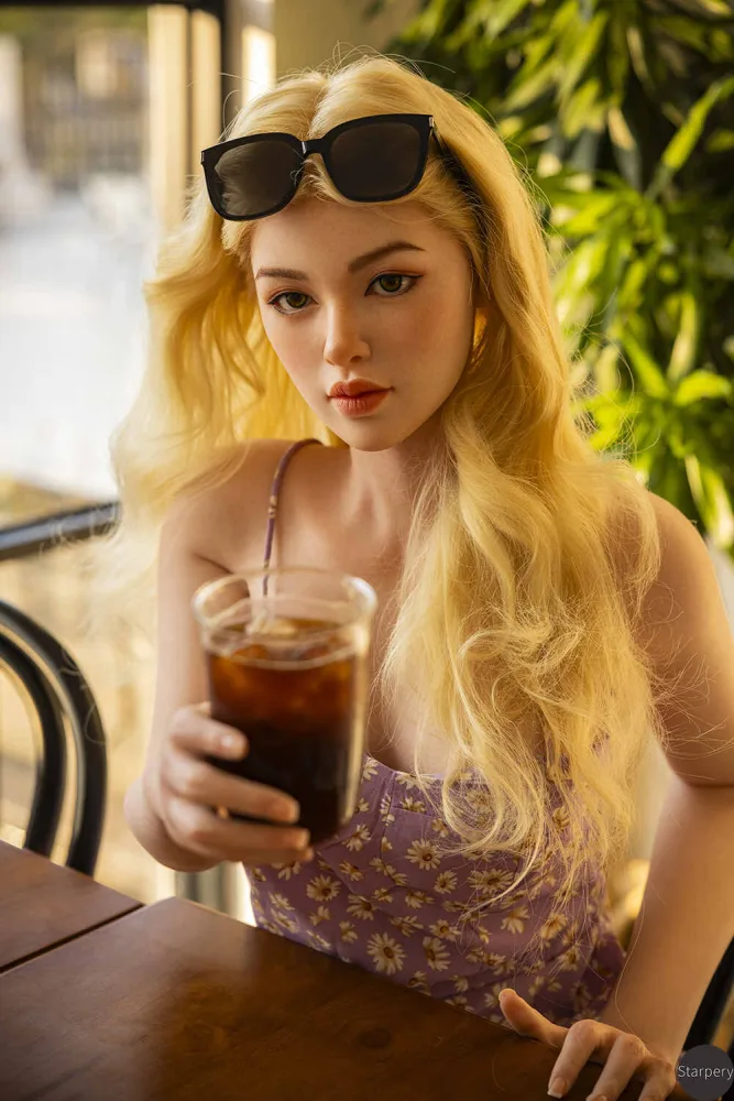 169cm/5ft7 C-cup Silicone Head Sex Doll – Iris view 3
