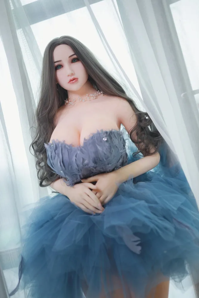 170cm/5ft7 H-cup TPE Sex Doll – Lisa Attlee view 3
