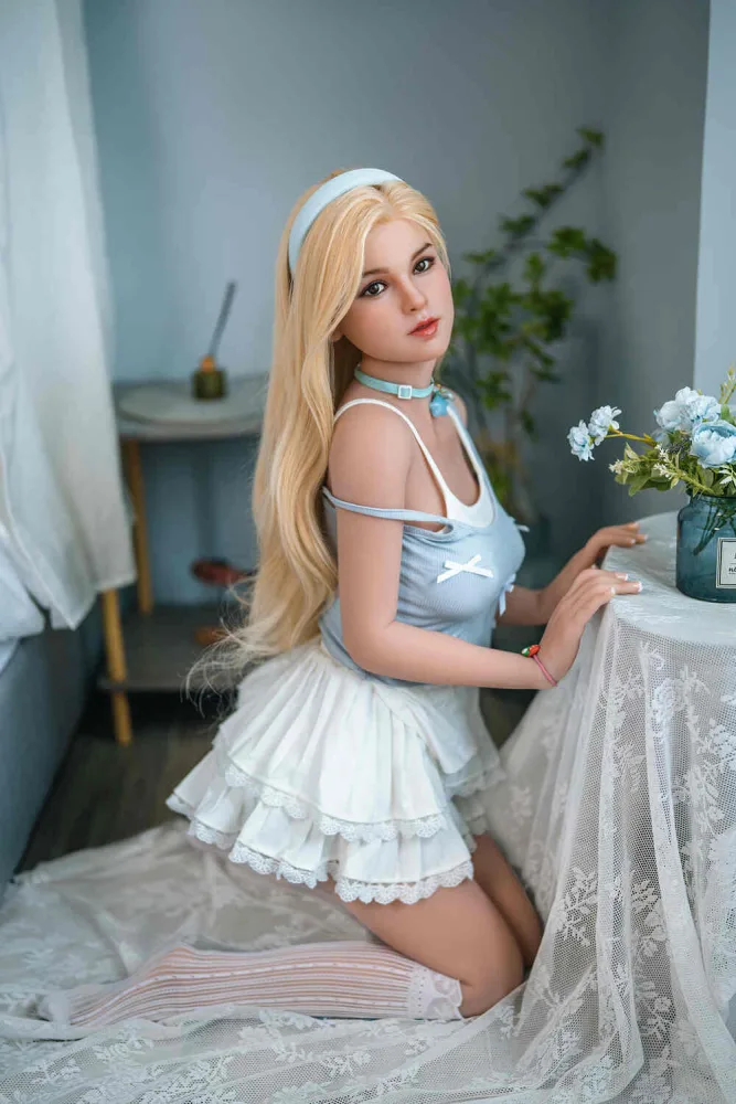 148cm/4ft10 C-cup Silicone Head Sex Doll – Vornica view 8