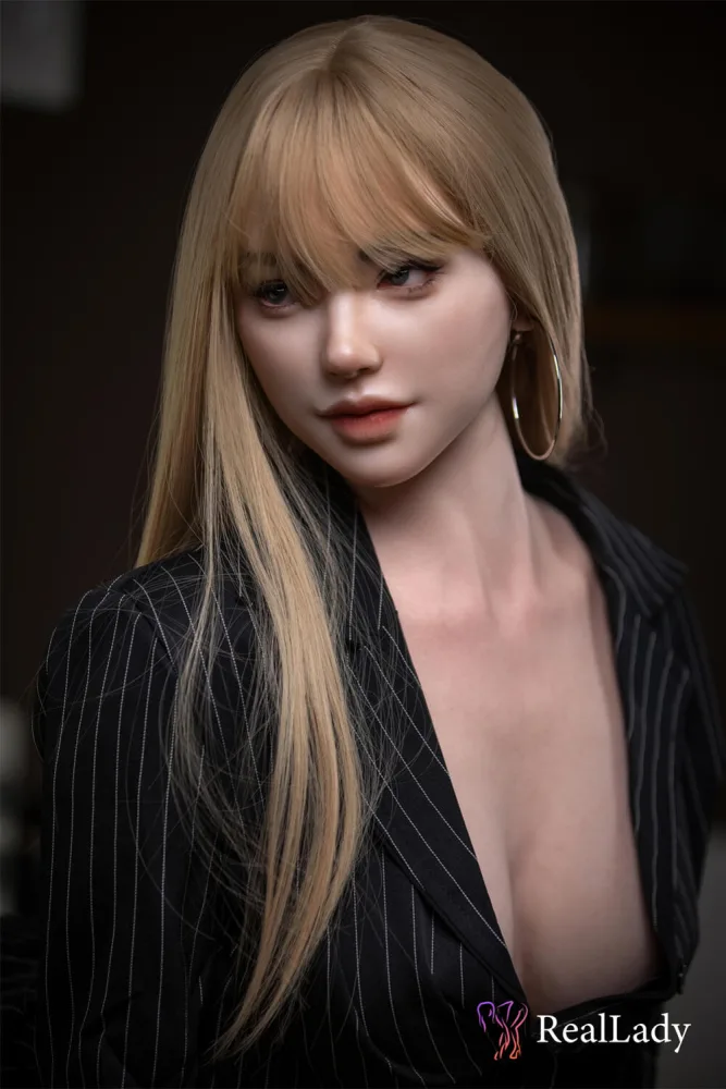 170cm/5ft7 D-cup Silicone Sex Doll – Layla view 7