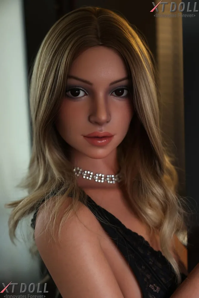 163cm/5ft4 F-cup Silicone Sex Doll – Cynthia view 2