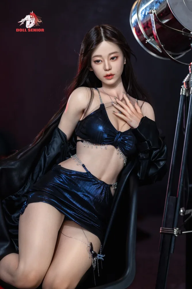 165cm/5ft5 B-cup Silicone Sex Doll – Songying (Real Skin Texture Version)