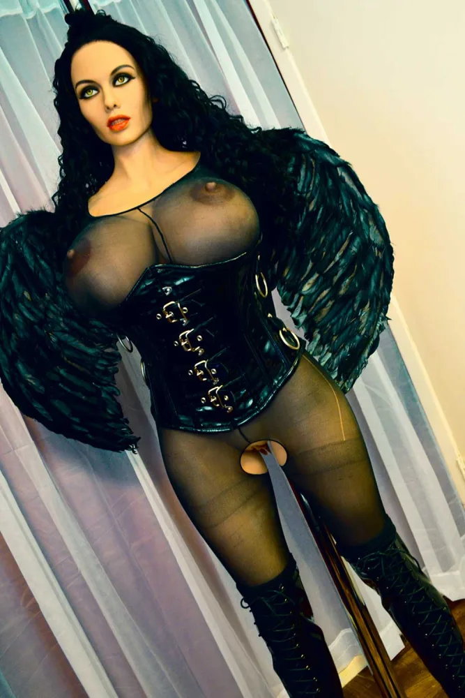 170cm/5ft7 M-cup TPE Sex Doll – Brenda view 4