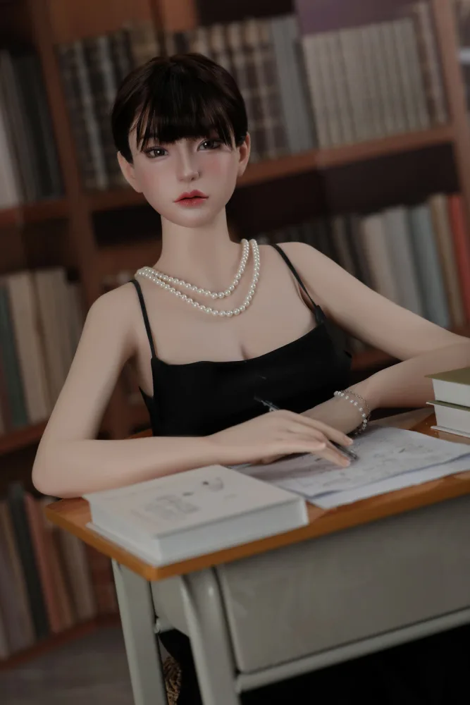 158cm/5ft2 D-cup Silicone Sex Doll – Maka view 4