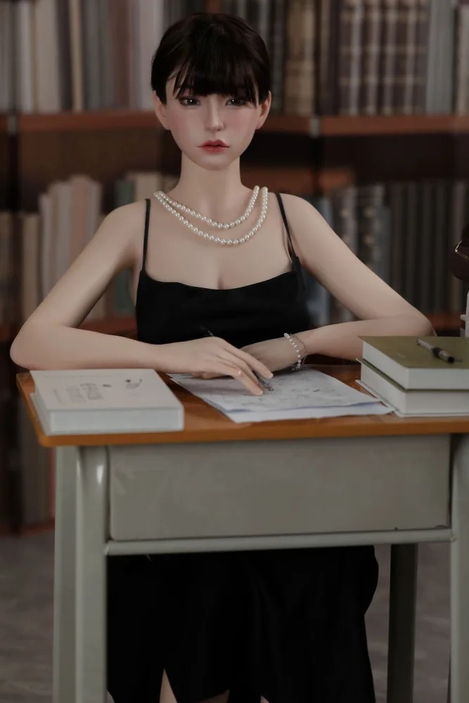 158cm/5ft2 D-cup Silicone Sex Doll – Maka view 3
