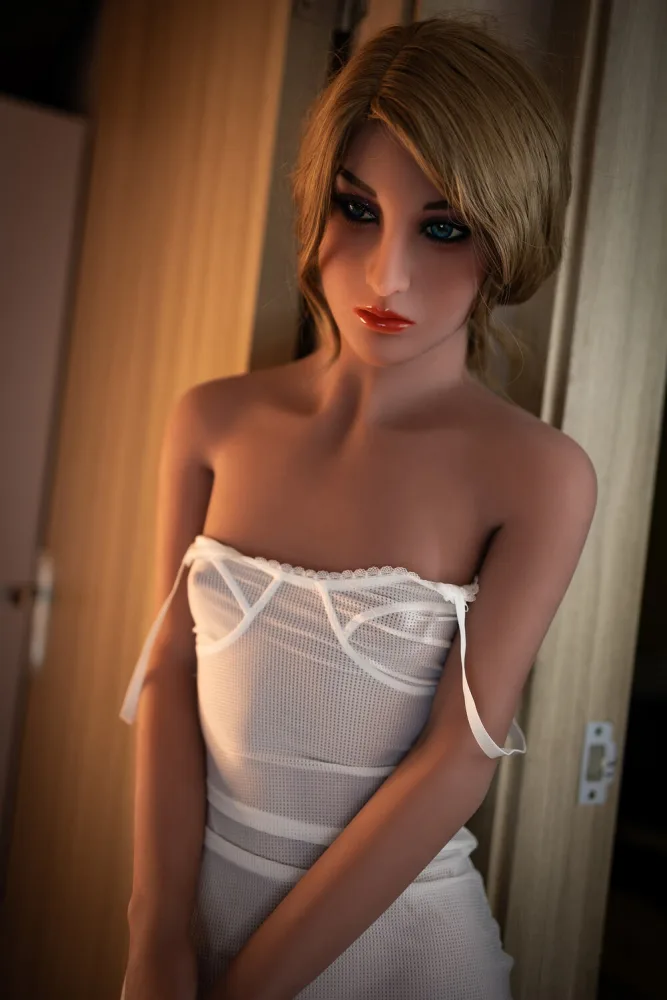 158cm/5ft2 A-cup TPE Sex Doll – Maya view 4