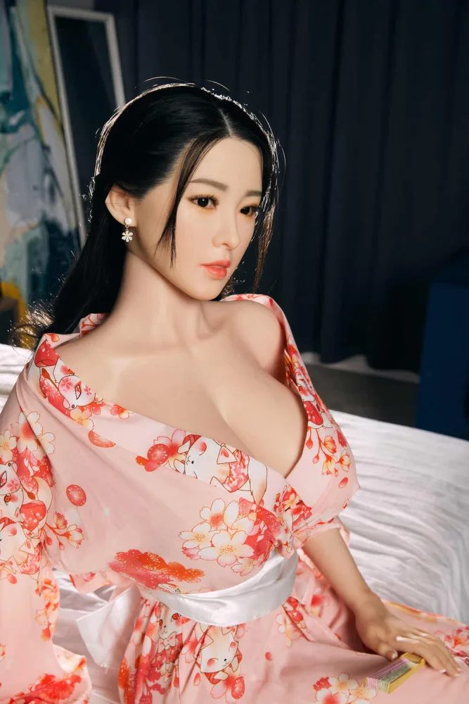 165cm/5ft5 H-cup Silicone Sex Doll – Collins