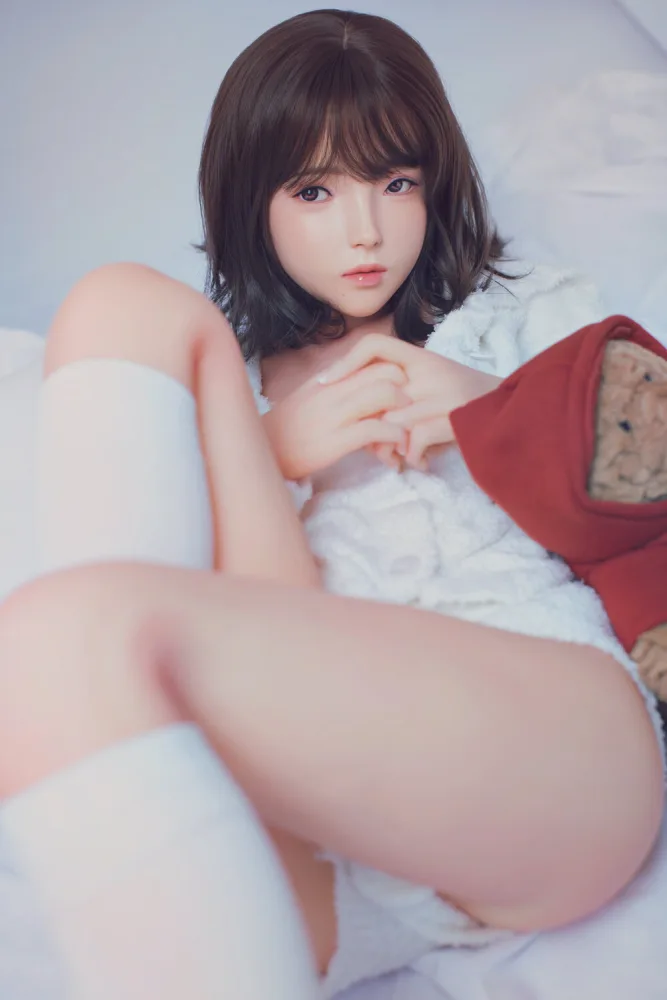 150cm/4ft11 B-cup Silicone Head Sex Doll – Finn view 7