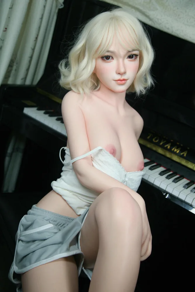148cm/4ft10 D-cup Silicone Sex Doll – Nancy view 5