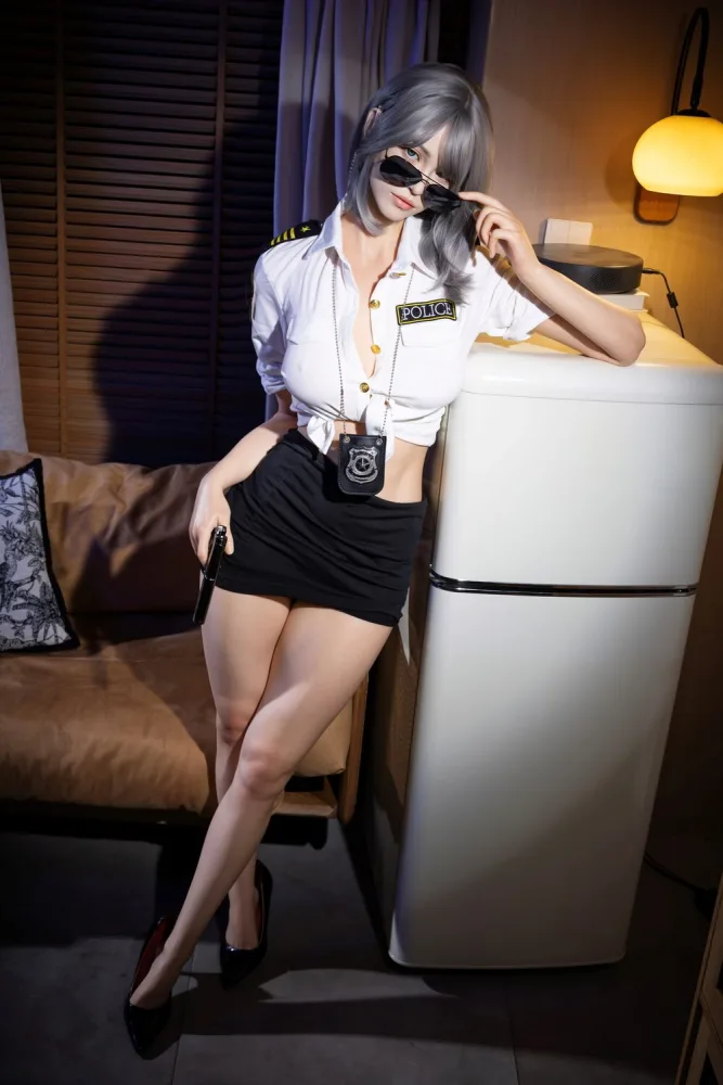 164cm/5ft5 F-cup Silicone Sex Doll – Elira view 3