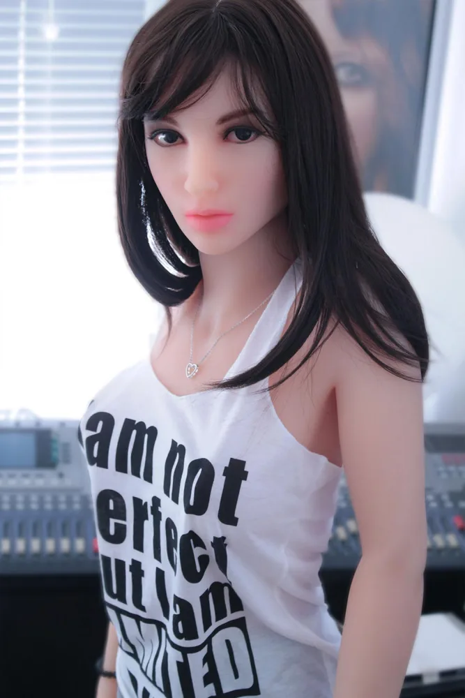 155cm/5ft1 F-cup TPE Sex Doll – Nikki view 3
