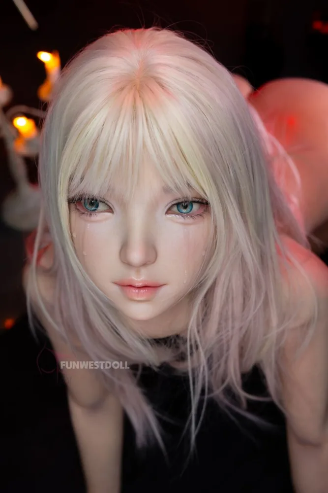 159cm/5ft3 A-cup Silicone Sex Doll – Giselle (Real Skin Texture Version) view 4