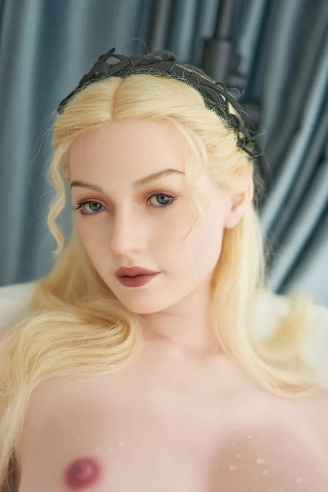 170cm/5ft7 C-cup Silicone Sex Doll – Lashawn view 5