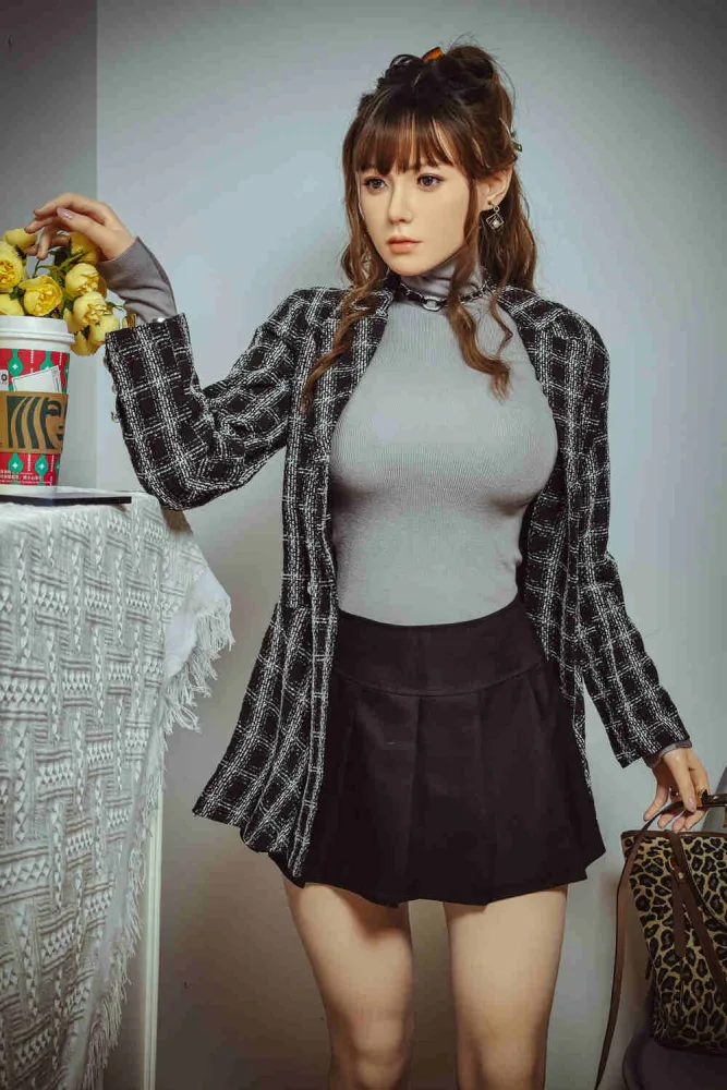 170cm/5ft7 F-cup Hyper Realistic Silicone Sex Doll – Ruoxi