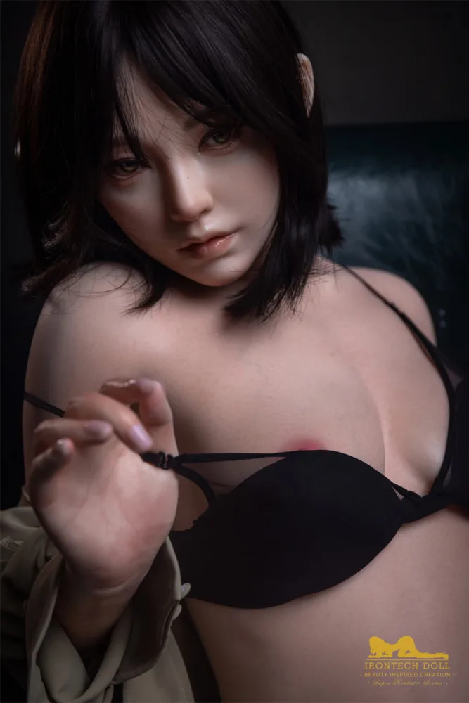 163cm/5ft4 B-cup Silicone Sex Doll – Eileen view 8