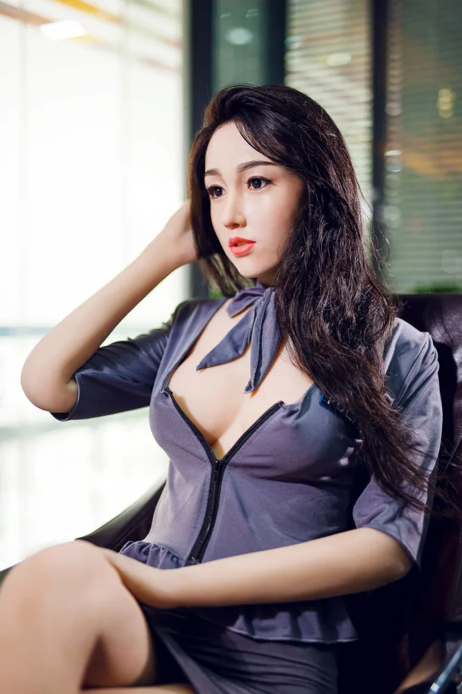 168cm/5ft6 C-cup Silicone Head Sex Doll – Kelly Nell view 4