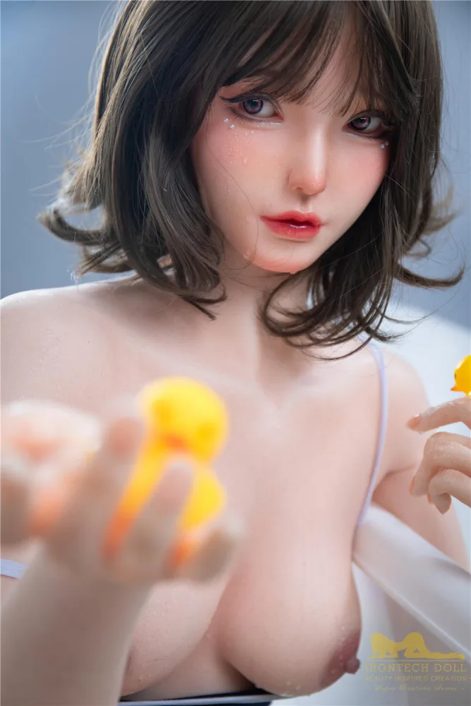 168cm/5ft6 B-cup Silicone Sex Doll – Yu view 5