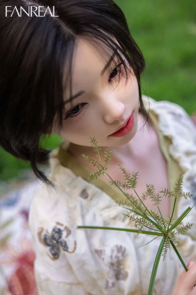 153cm/5ft B-cup Silicone Sex Doll – Molly view 3