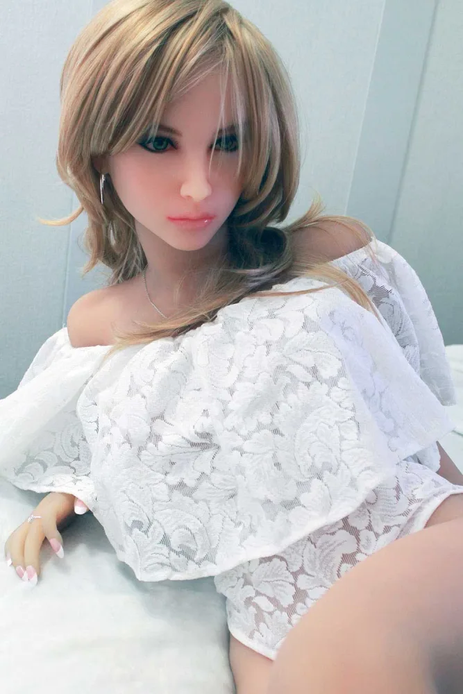 155cm/5ft1 G-cup TPE Sex Doll – Elina view 5