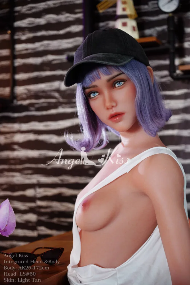 172cm/5ft8 B-cup Silicone Sex Doll – Darlene Carnegie (All-in-one) view 6