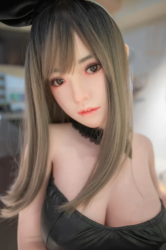 163cm/5ft4 F-cup Silicone Sex Doll – Yunxi view 2