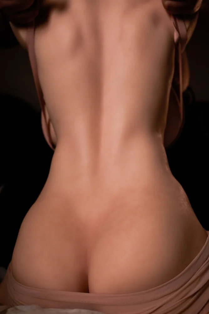 [CLM ULW Series] 80cm/2ft7 F-cup Ultra Lightweight Silicone Sex Doll Torso – Livia view 6