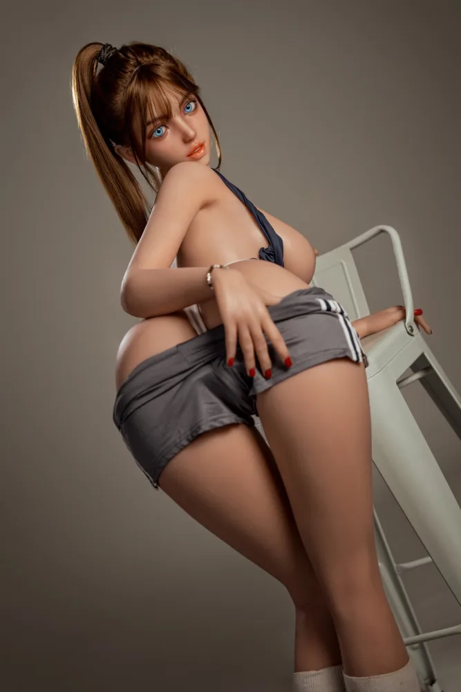 163cm/5ft4 E-cup Silicone Sex Doll – Zeki view 5