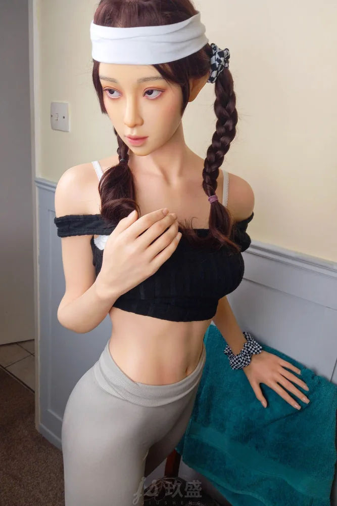 168cm/5ft6 C-cup Silicone Sex Doll – Aki view 1