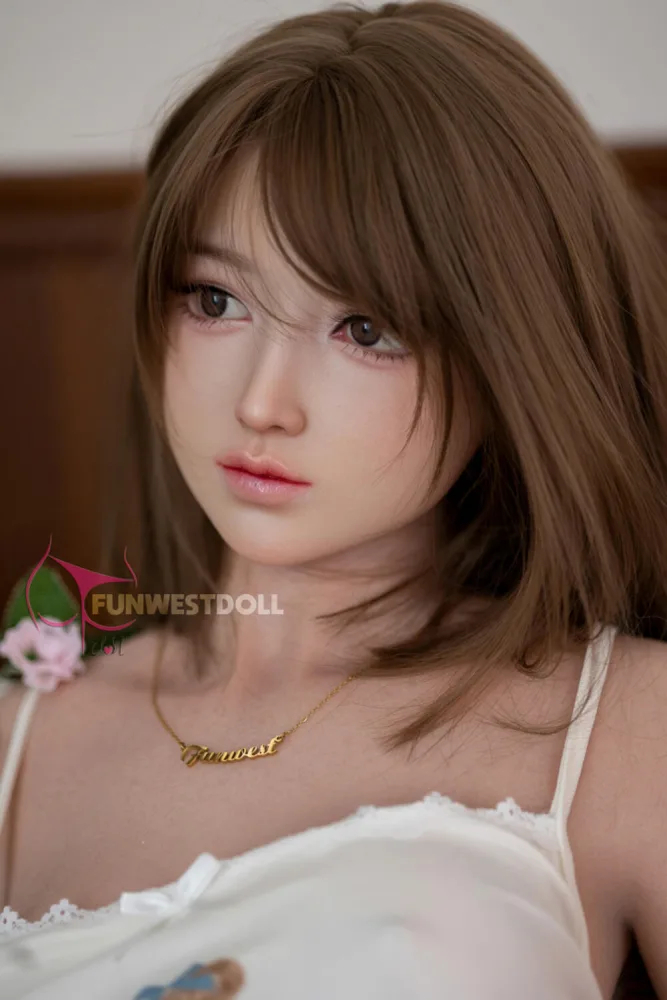 159cm/5ft3 A-cup Silicone Sex Doll – Amy view 6