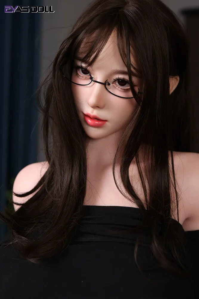180cm/5ft11 H-cup Silicone Sex Doll – Yi Zhi Qi