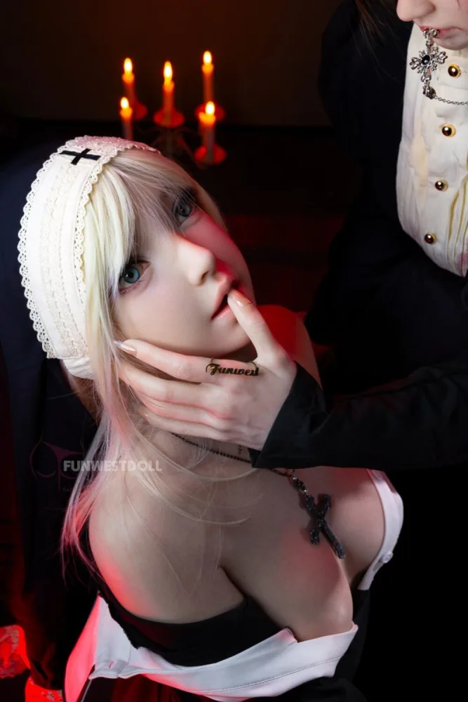 159cm/5ft3 A-cup Silicone Sex Doll – Giselle (Real Skin Texture Version) view 8