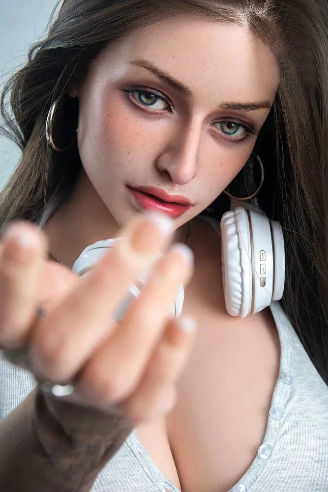 162cm/5ft4 G-cup Silicone Head Sex Doll – Everleigh view 4
