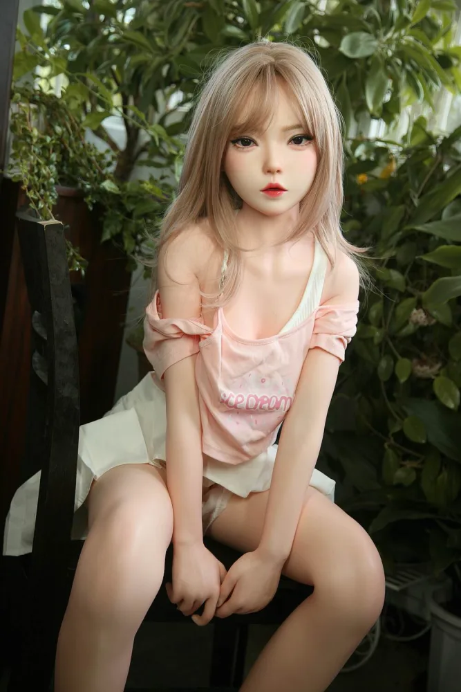 148cm/4ft10 D-cup Silicone Sex Doll – Yaoyao view 6
