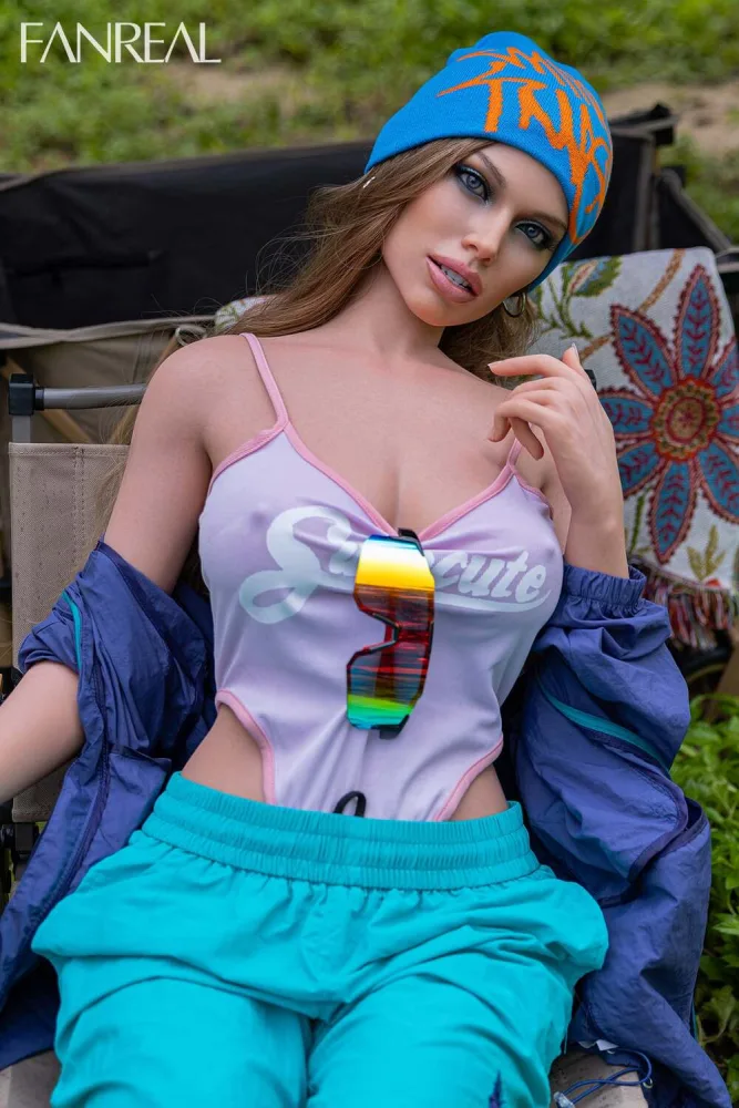 155cm/5ft1 F-cup Silicone Sex Doll – Kelly (Real Skin Texture Version) view 8