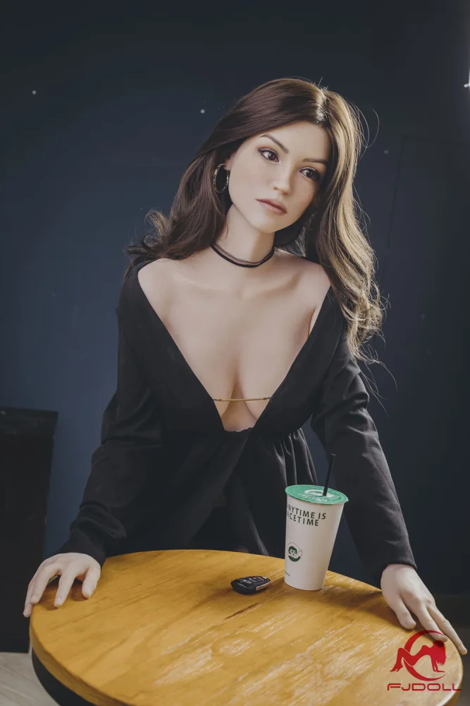 166cm/5ft5 D-cup Silicone Sex Doll – Sarah view 6