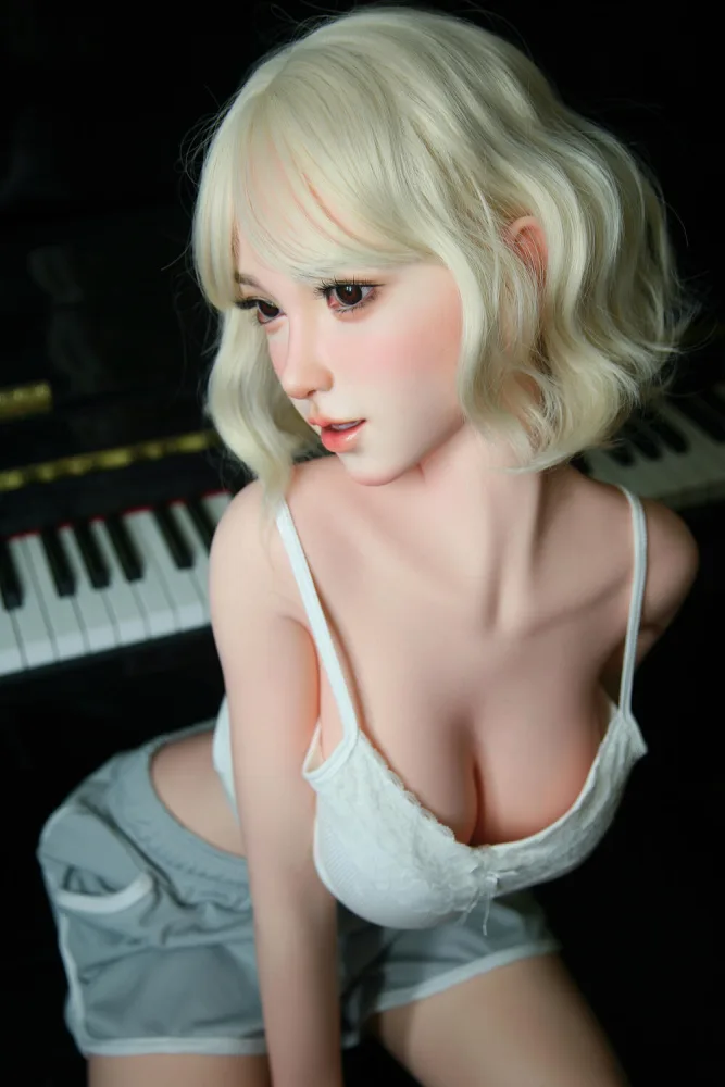 148cm/4ft10 D-cup Silicone Sex Doll – Nancy view 7
