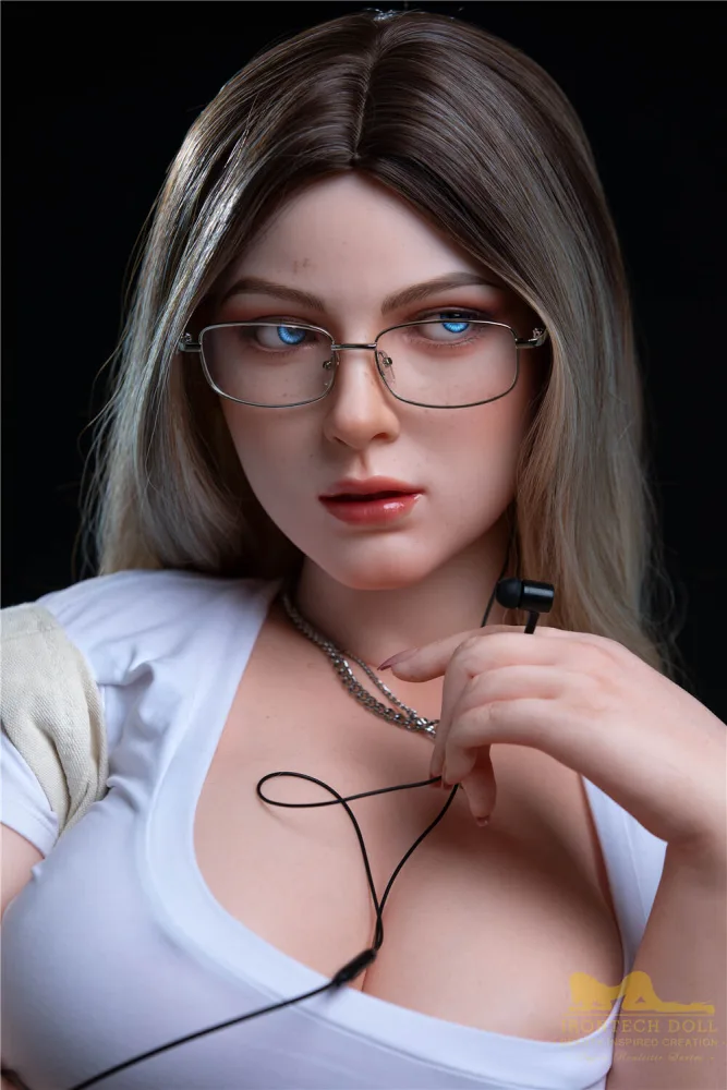 165cm/5ft5 G-cup Silicone Sex Doll – Fenny view 2