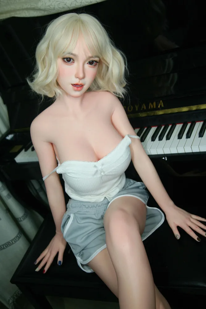 148cm/4ft10 D-cup Silicone Sex Doll – Nancy view 6