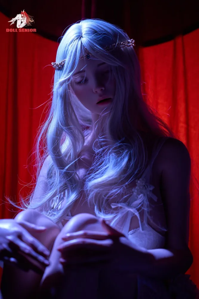 165cm/5ft5 F-cup Silicone Sex Doll – Dream (Real Skin Texture Version &amp; Closed-Eye Version)