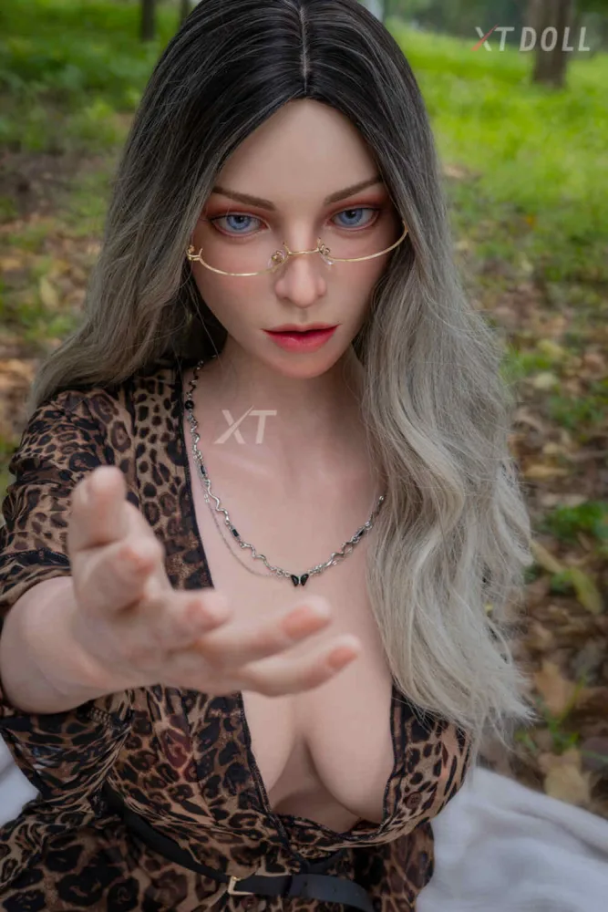 165cm/5ft5 E-cup Silicone Sex Doll – Melanie view 6