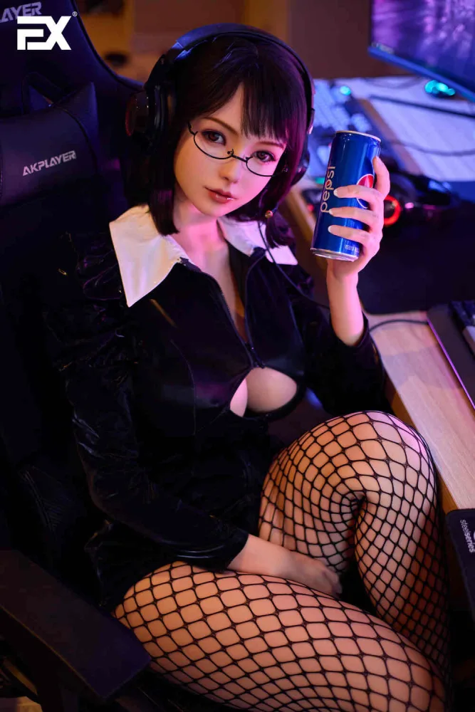 168cm/5ft6 J-cup Silicone Sex Doll – Ellie