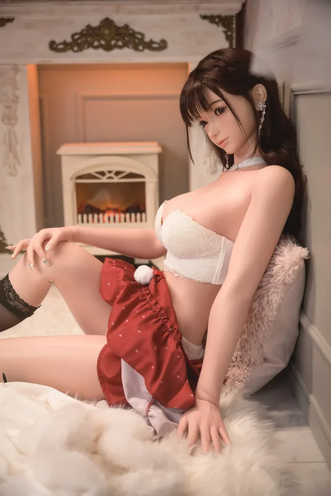 161cm/5ft3 D-cup Silicone Sex Doll – Lanzhi view 3