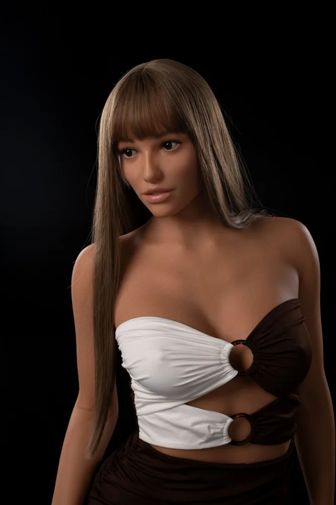 170cm/5ft7 C-cup Silicone Sex Doll – Riley view 3
