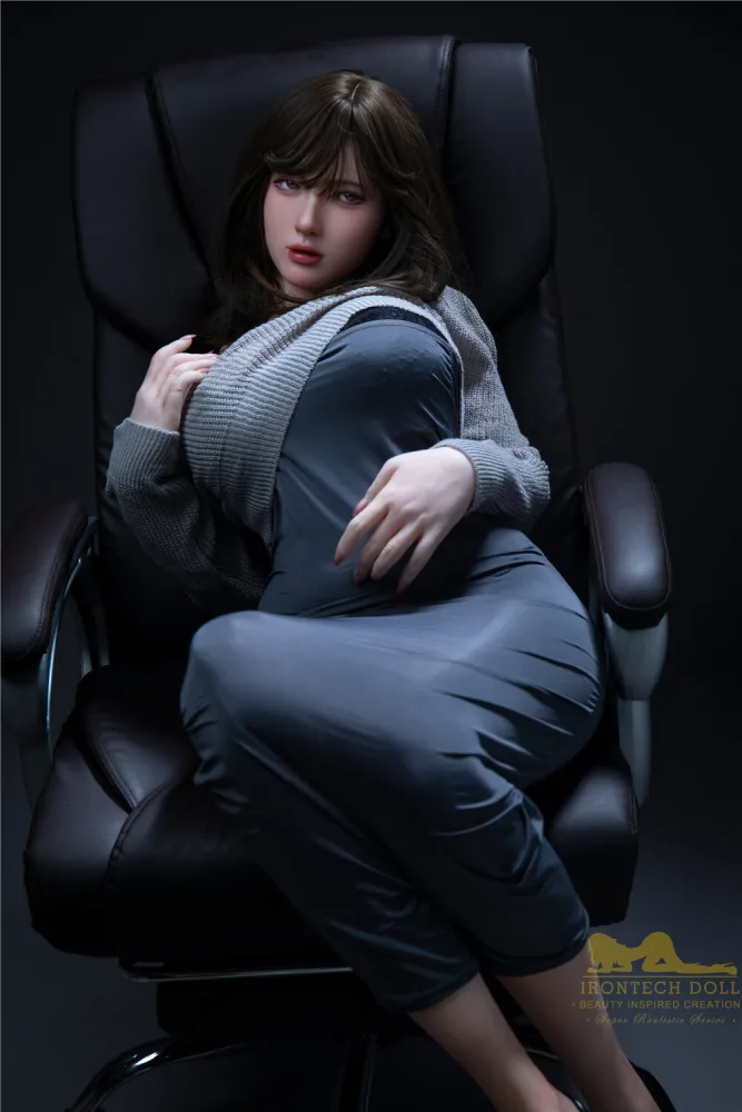165cm/5ft5 G-cup Silicone Sex Doll – Miya view 1