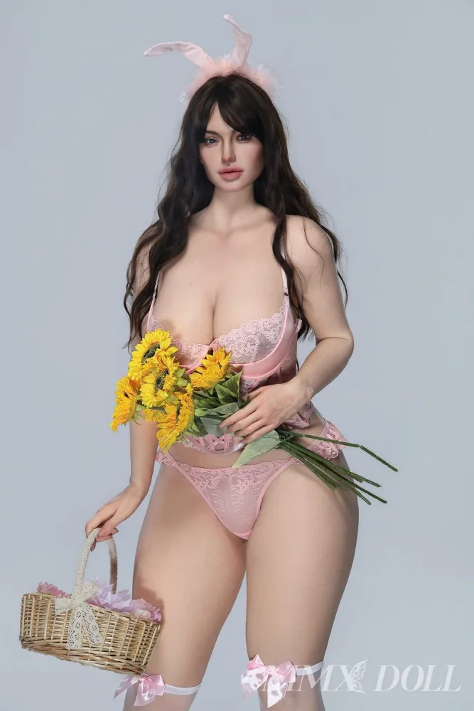 168cm/5ft6 G-cup Silicone Sex Doll – Luna view 5